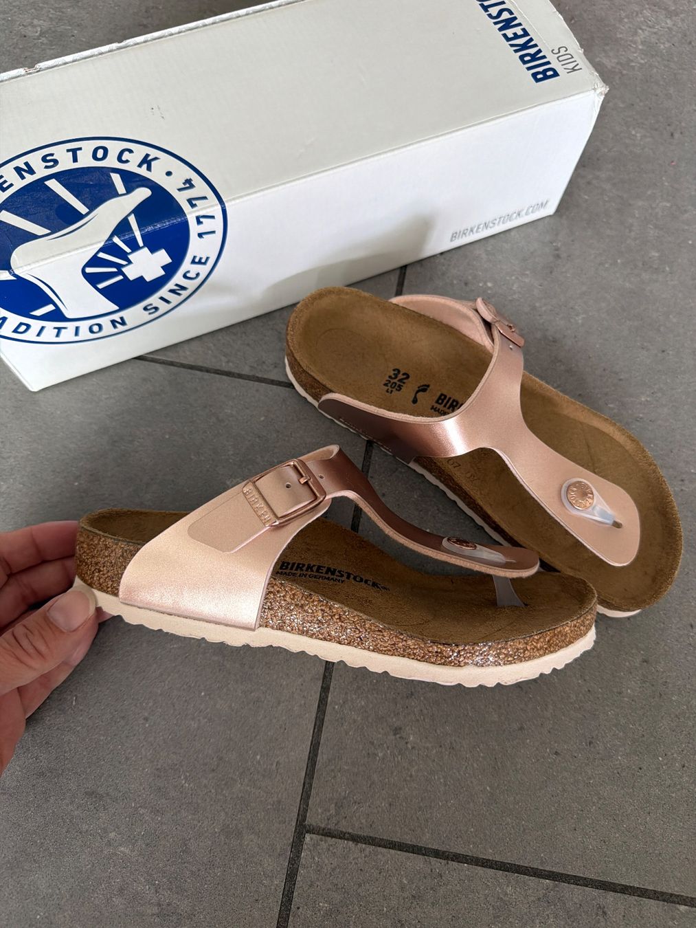 Birkenstock Scarpe per ragazze: Birkenstock Gizeh Kids – Nuovo e nell'imballaggio originale da Steffisburg venduto da elle013 1