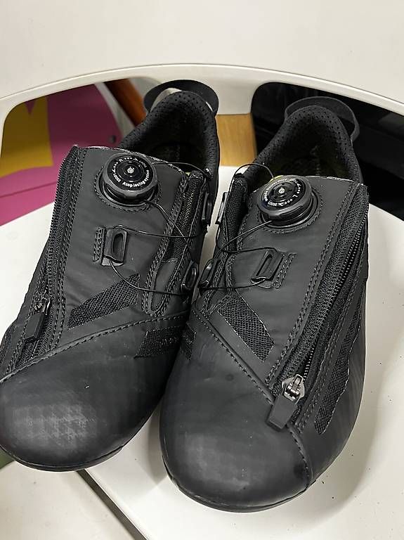 Scarpe da uomo: Triathlon schuhe VanRysel – Usato da Nänikon venduto da cmunozh