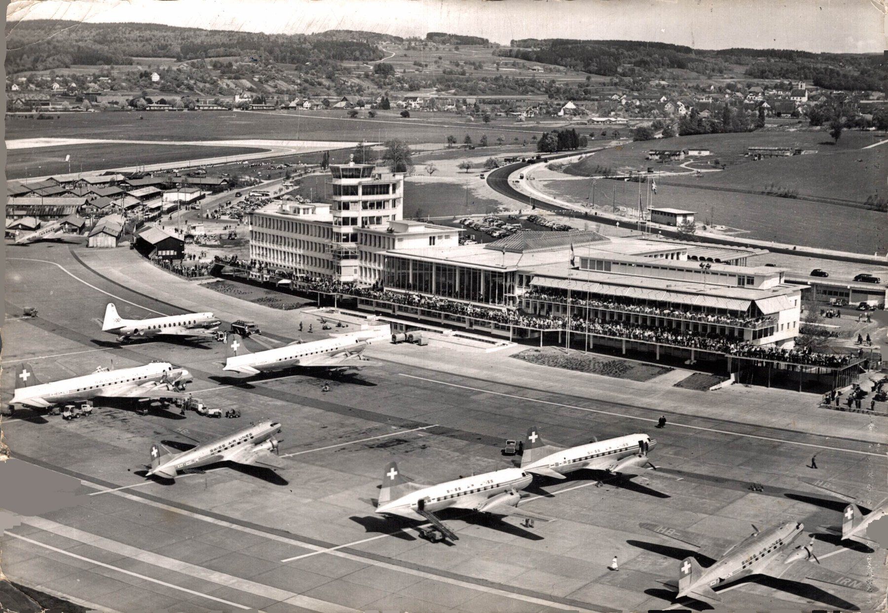 Cartoline postali: Zürich. Flughafen Kloten – Usato da Bronschhofen venduto da Astore