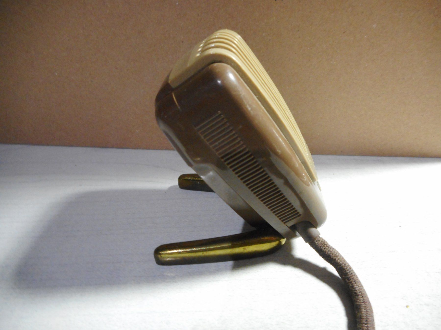 Grundig Microfoni: altes Grundig Tisch - Microfon – Usato da Rotkreuz venduto da hupfu69 4
