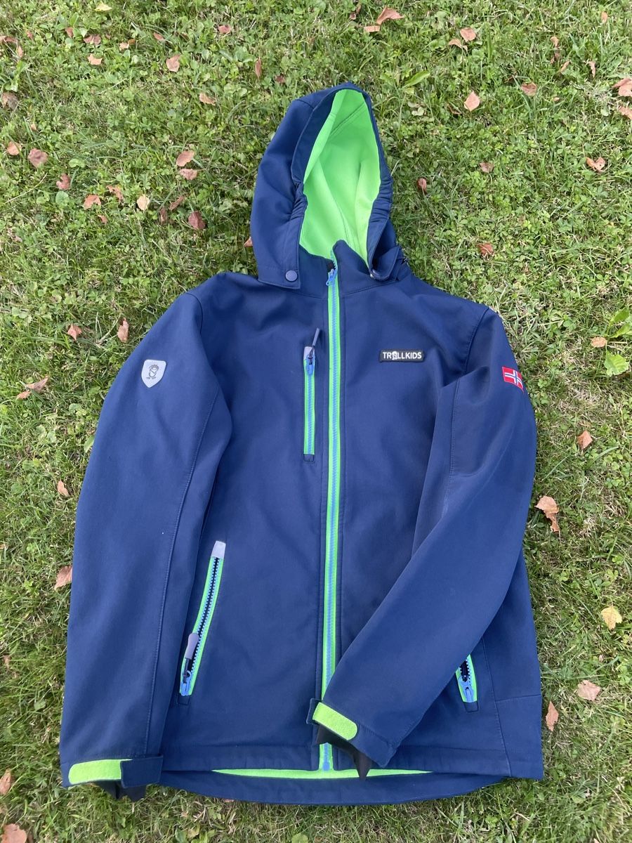 Trollkids Jacken & Mäntel: Softshelljacke Trollkids, Grösse 164 – Gebraucht aus Schwyz von Bergblume75