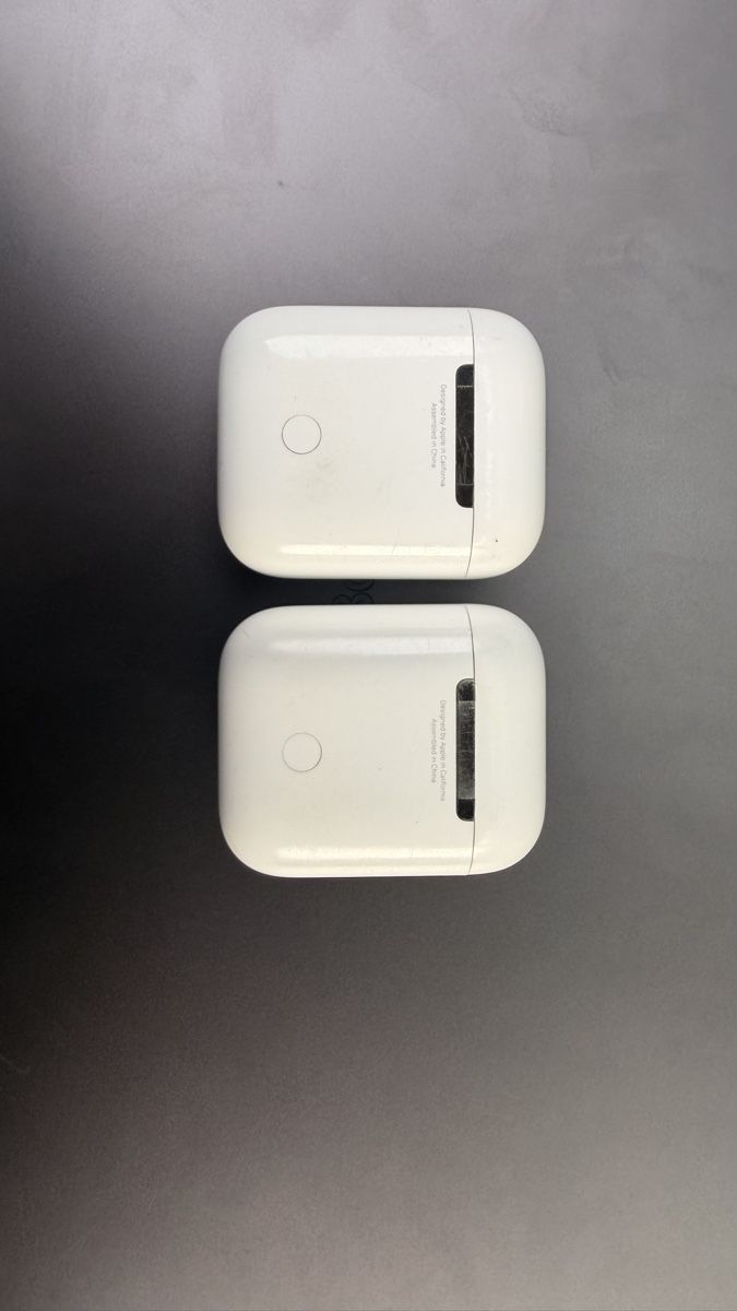 Apple Cuffie: Deux AirPods avec écouteurs – Usato da meyrin venduto da aar_g8xm 1