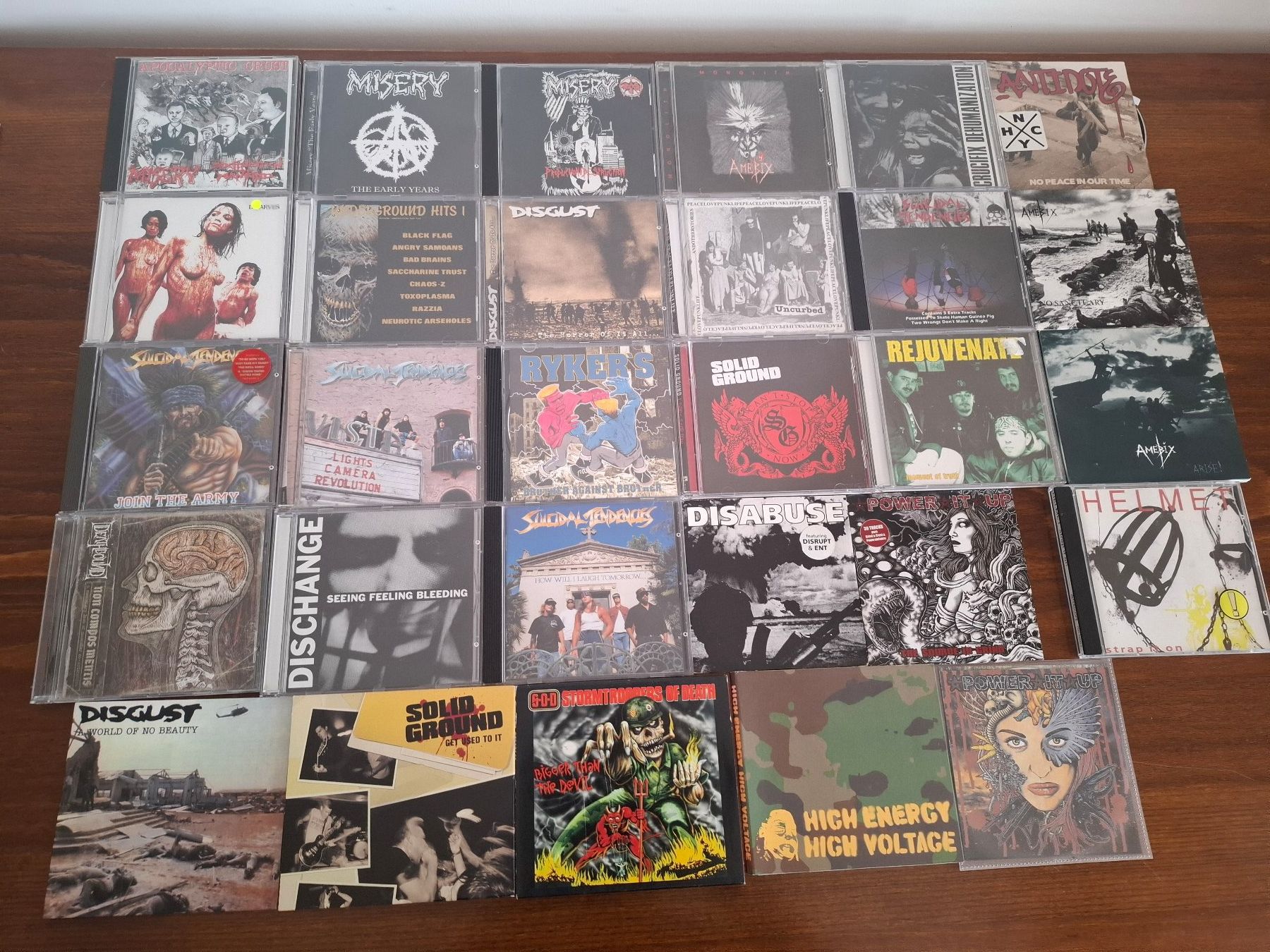 CD: Hardcore Core Crust Grind Punk Konvolut 29 CDs – Usato da Winterthur venduto da psu_y7k5