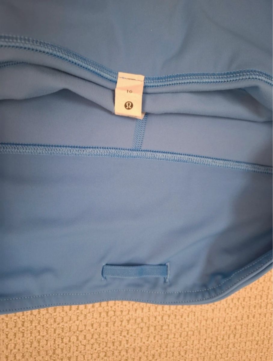 Lululemon Leggings: Lululemon leggins size 16 light blue – Nuovo (secondo la descrizione) da Basel venduto da mar_q58t 3