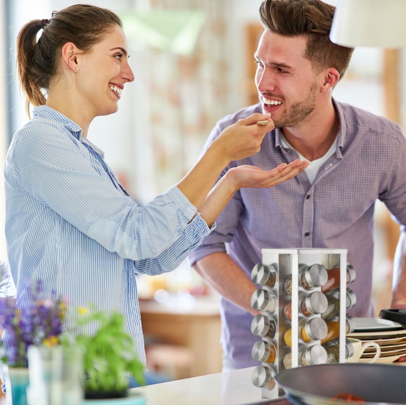 Cucine complete: Gewürzkarussell eckig mit 20 Gläsern – Nuovo e nell'imballaggio originale da Bülach venduto da SwissStoreInShop 2