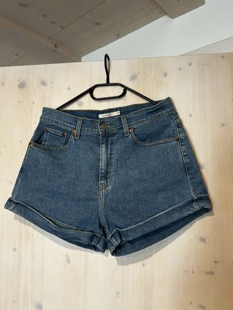 Levi's Jeans Shorts blau Grösse M guter Zustand