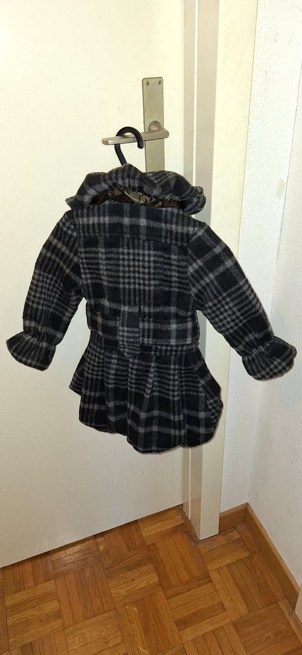 Giacche & Cappotti: Veste ceintrée noire, bébé 9mois – Usato da Lausanne venduto da GeoTrouvetou1952 1