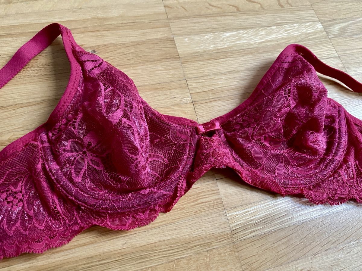 Altra biancheria intima: Triump Intricate Lace Underwire Bra Size 70 Cup B -6 – Nuovo (secondo la descrizione) da Dietlikon venduto da Kitaa