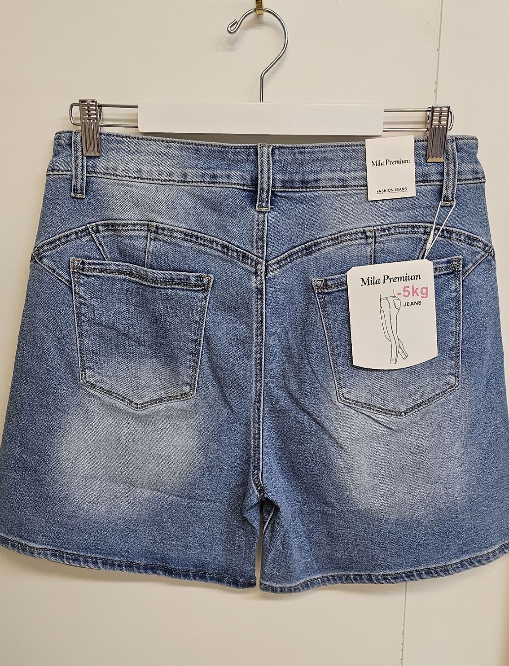 Hosen: Shorts 42 NEU – Neu und originalverpackt aus St. Gallen von Moda.1 1
