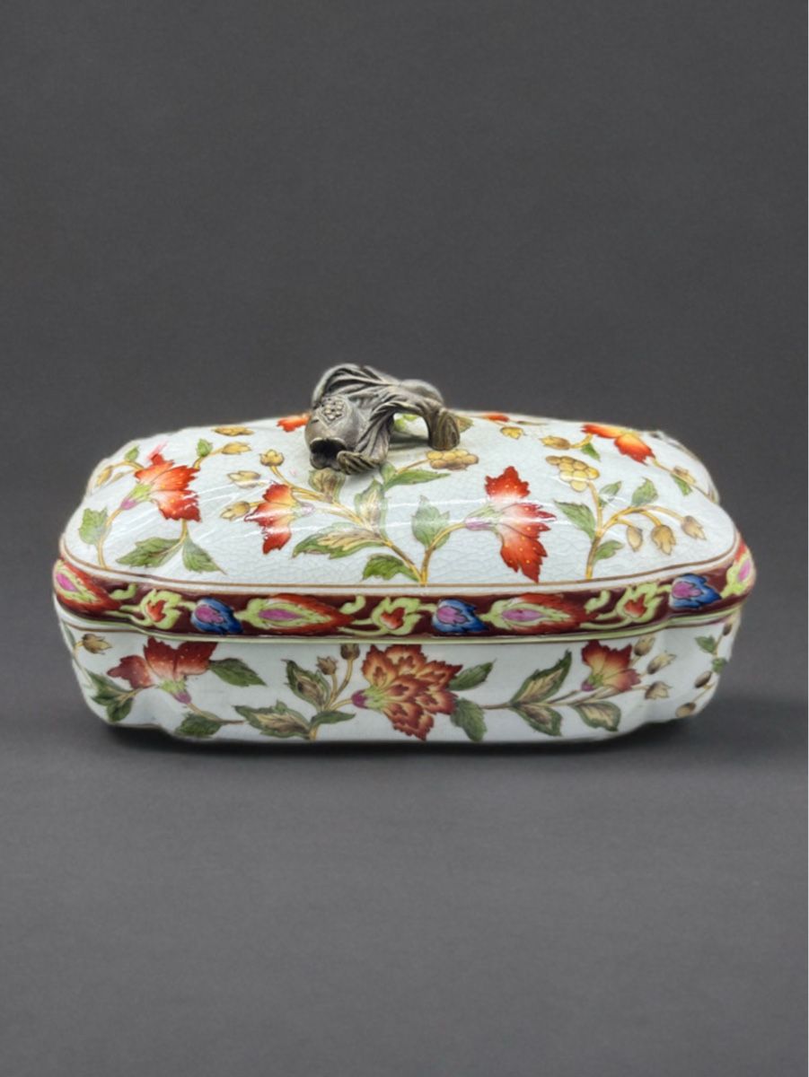 Barattoli: Vintage Large Porcelain Box – Usato da Villmergen venduto da JacRon