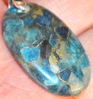 Anhänger L-4480 – Kupfer Apatit Cabochon – 34x20mm