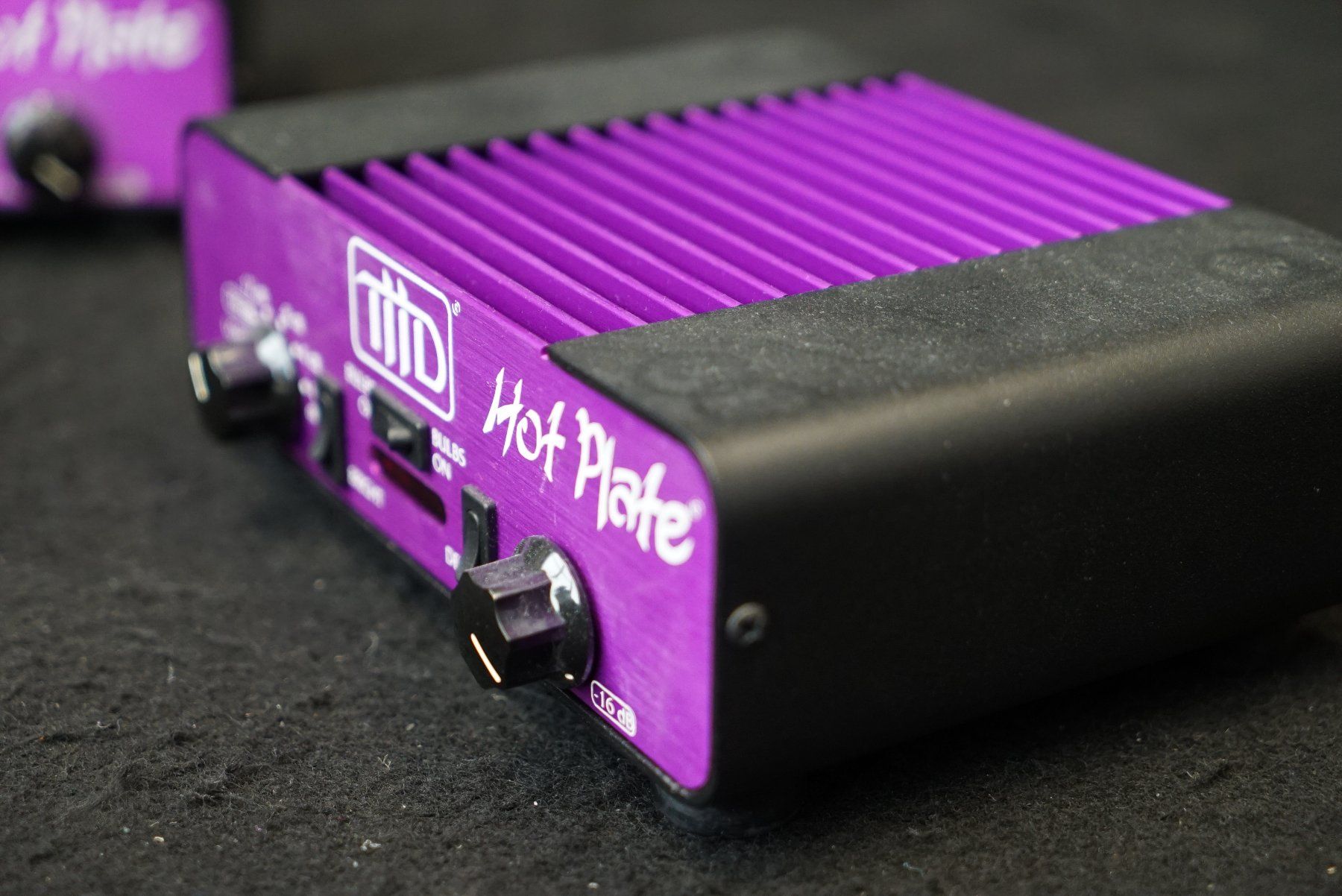 Amplificatori: THD Hot Plate Power Attenuator - 8 Ohm – Usato da Ortschwaben venduto da Musictrade 2