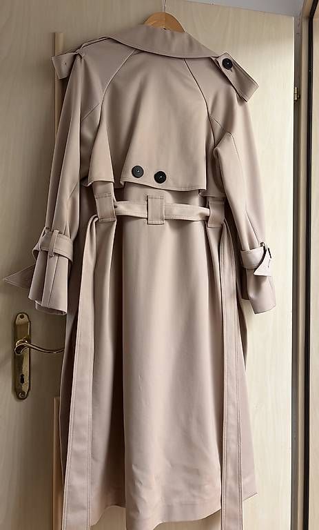 Cappotti: Attire The Studio Trench Coat – Usato da Henau venduto da leo_2pgk 3