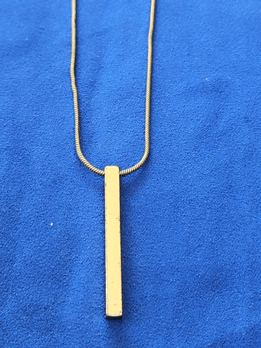 Catenine: Kette mit länglichem Barrenanhänger – Usato da Wettingen venduto da Sk8ertomda