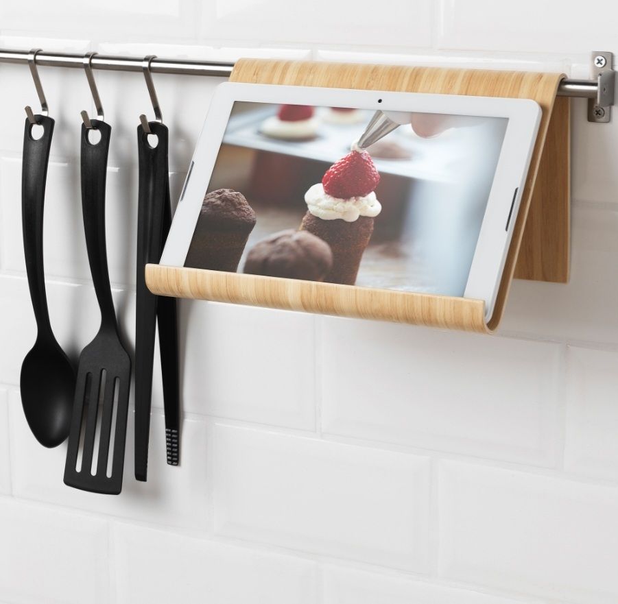 Autres accessoires pour ordinateurs: Tablet-Halter Bambus – D'occasion à Zürich par Kris8050 2