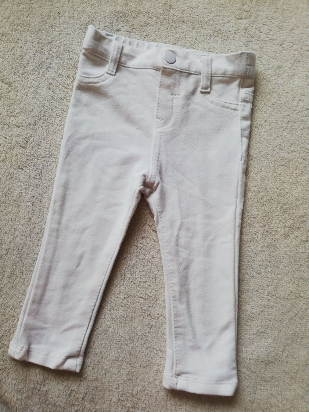 Pantaloni: Neuwertige Hose Gr 74 – Usato da Büttikon AG venduto da Amineah