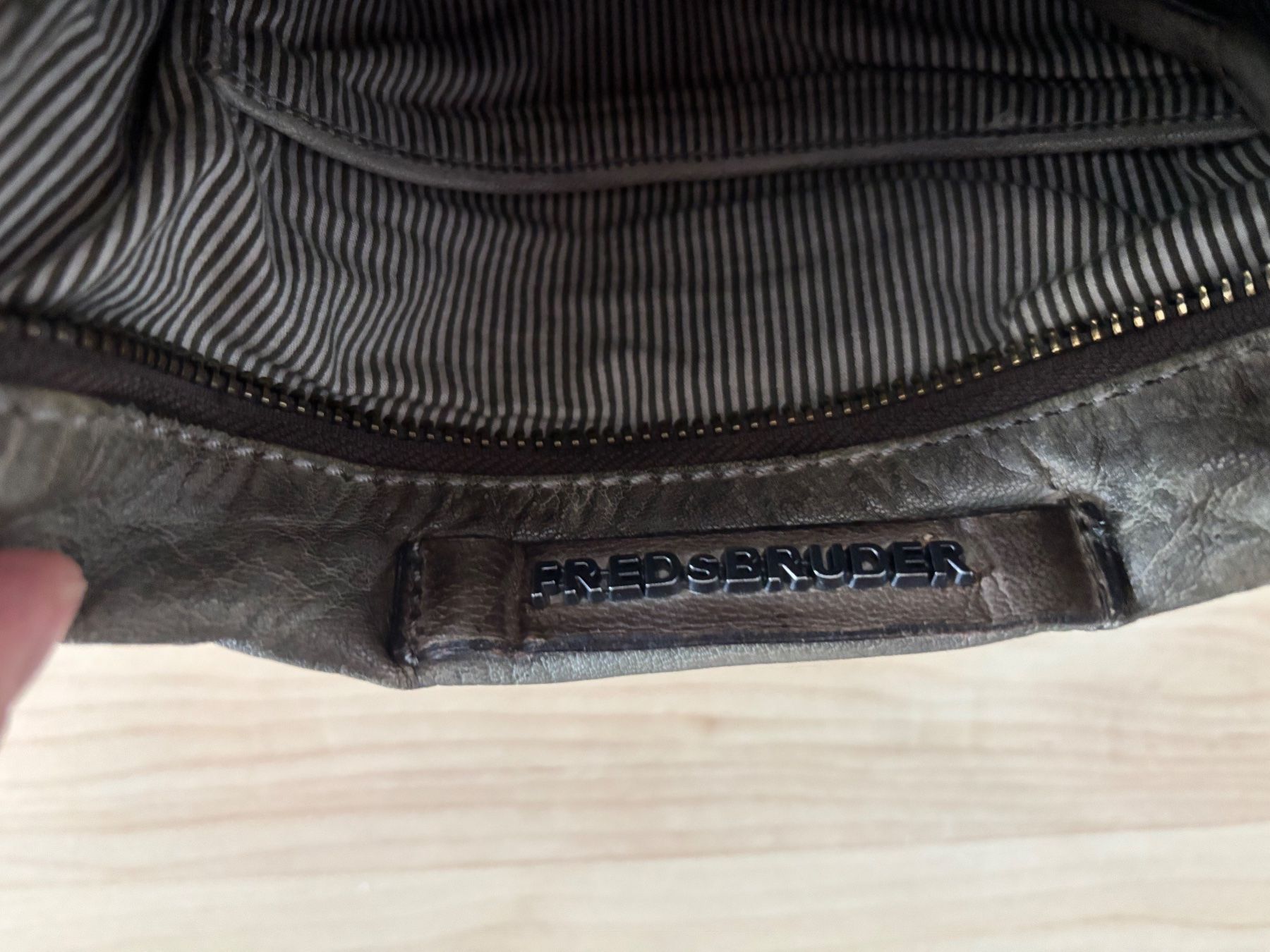 FredsBruder Borse da donna: Lederhandtasche Freds Bruder – Usato da Rotkreuz venduto da Bonito77 2