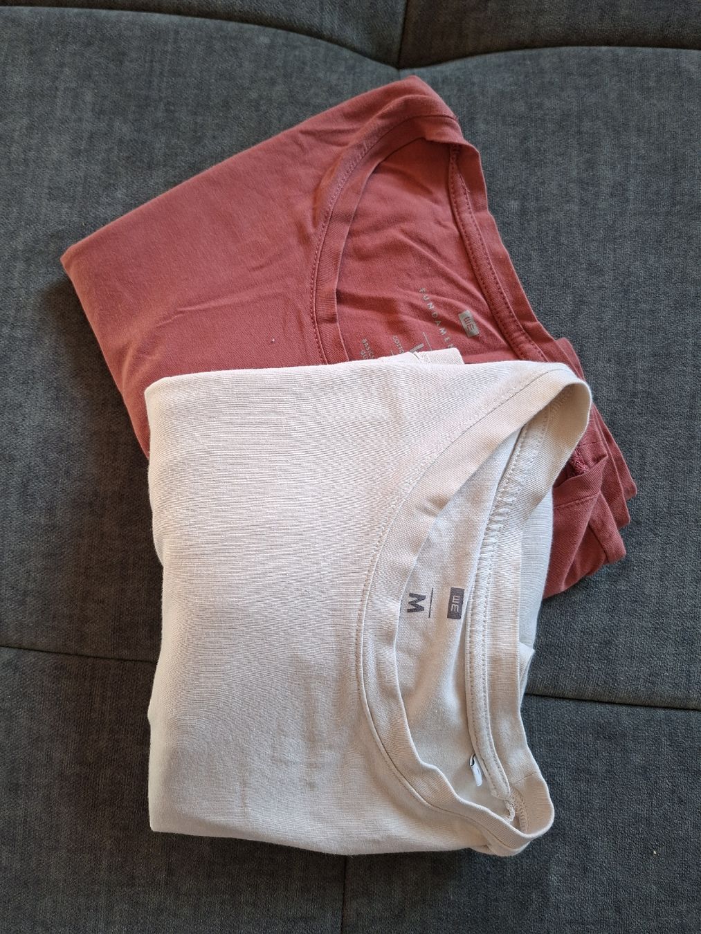 Lotti di vestiti: 2er Pack WE T-Shirts Basic Herren Slim fit – Usato da Wallisellen venduto da rahelr90