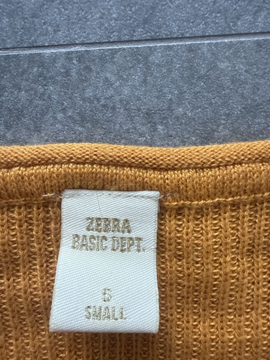 Pullover & Sweatshirts: Pull ZEBRA moutarde taille S bon état – Gebraucht aus Sion von machiavel74 2