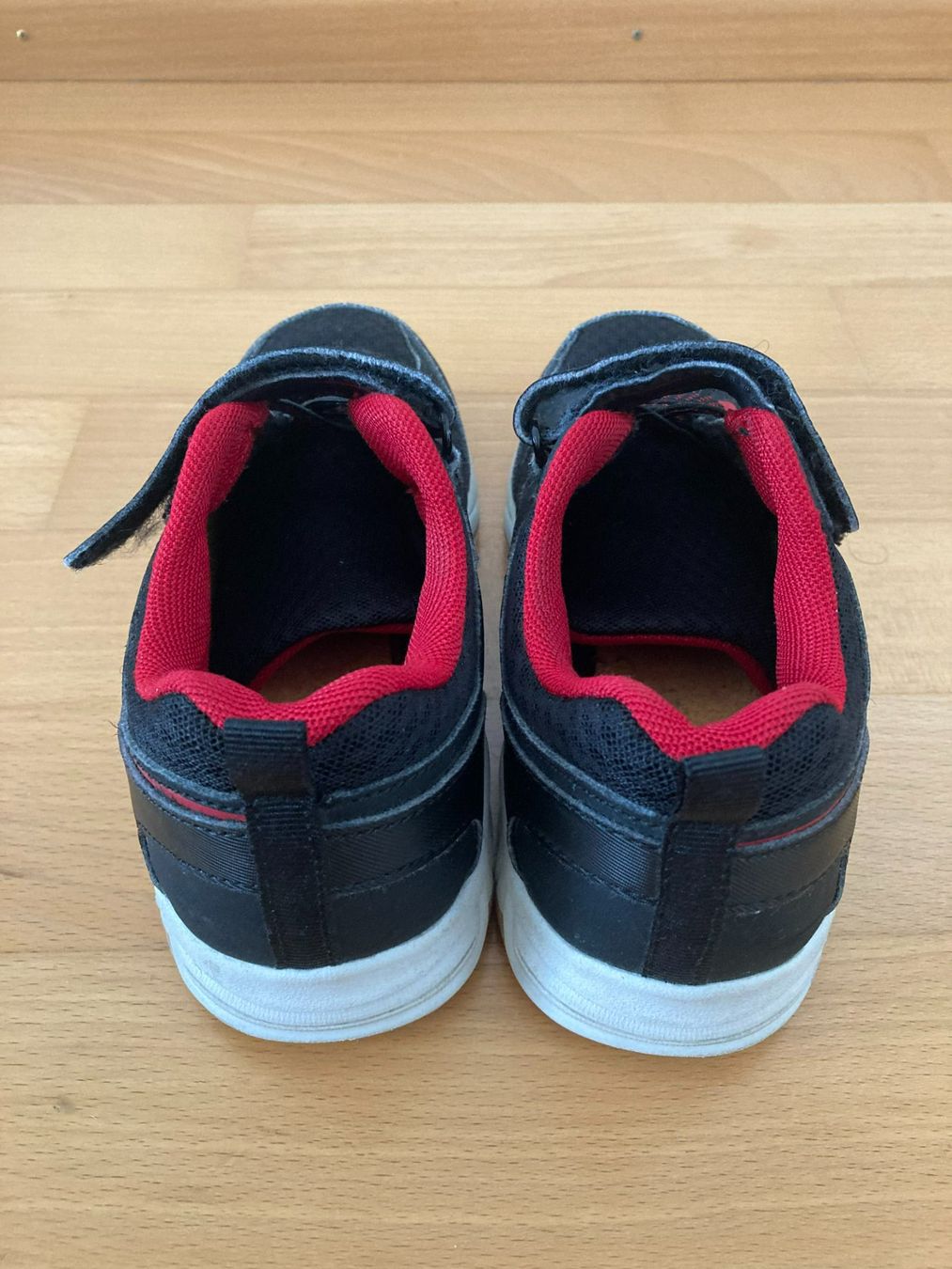 Fila Scarpe per ragazzi: Hallenschuhe Fila -Grösse 33- – Usato da Muttenz venduto da Juvenile33 4
