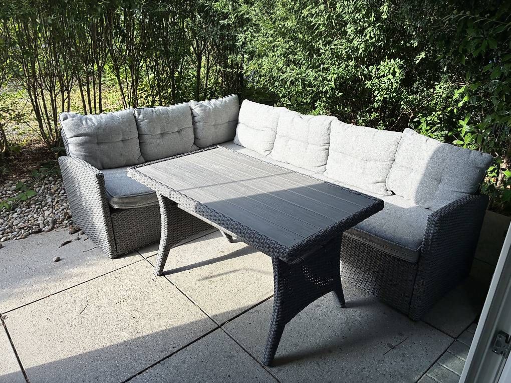 Divani: Balkon Lounge mit Tisch – Usato da Zürich venduto da kra_k7tc
