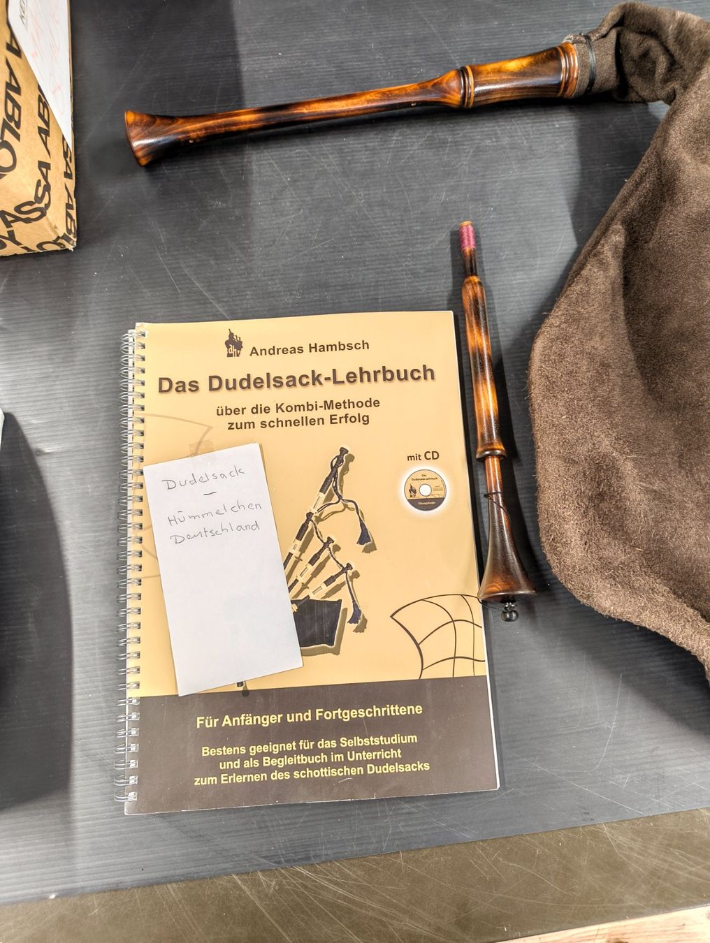 Musikinstrumente: Dudelsack mit Lehrbuch – Gebraucht aus Basel von bk_brockibasel 1