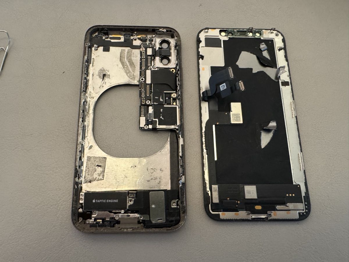 Apple Telefoni cellulari / Smartphones: iPhone XS – Difettoso da Adliswil venduto da Busys