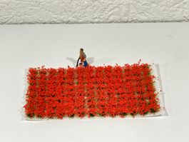 104 rote Blumensträucher, Blumenfeld, Rosen, H0, Neu