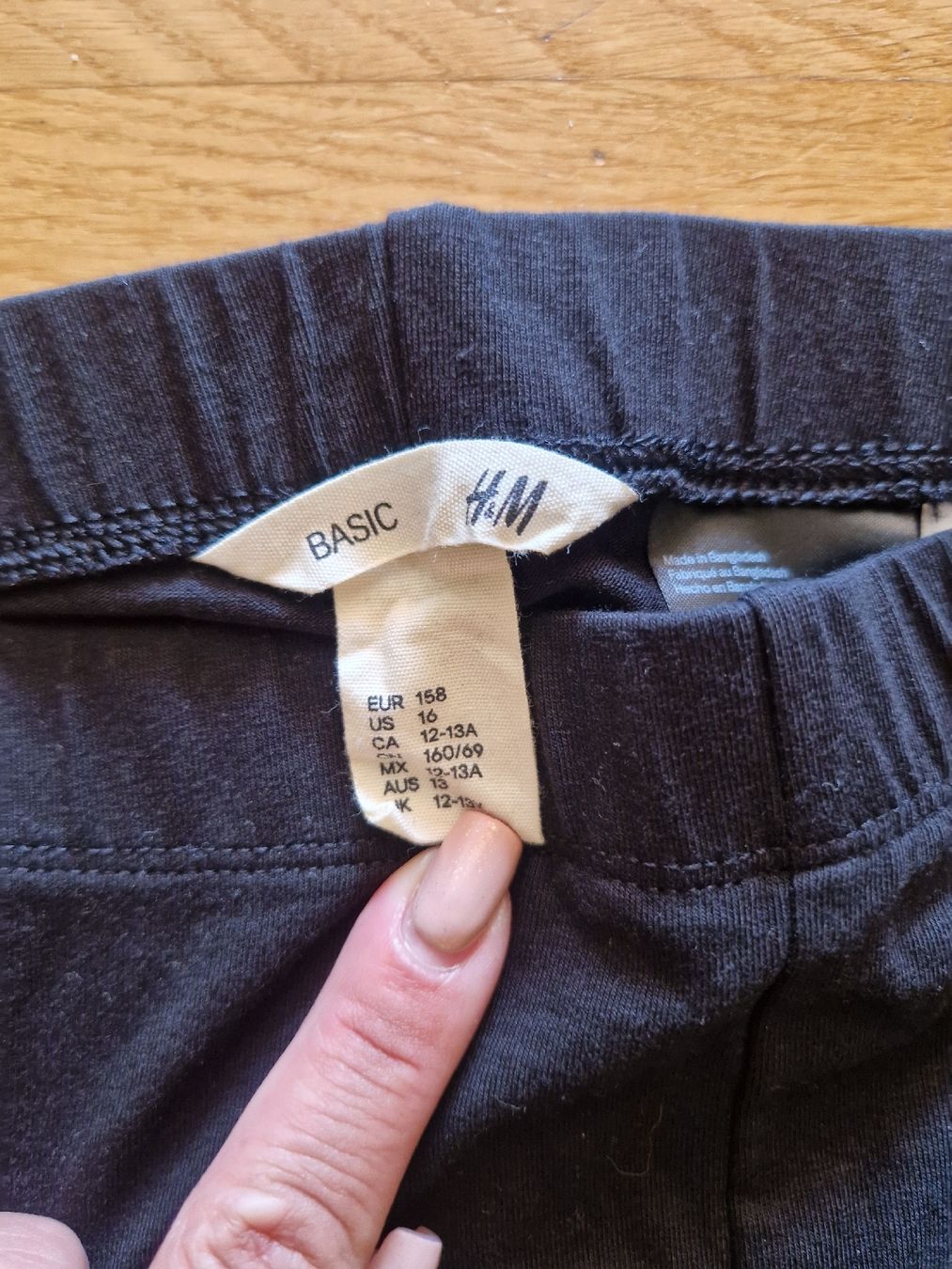 Calze & Collant: Legging H&M taille 158 – Usato da Penthaz venduto da Sosotroc 1