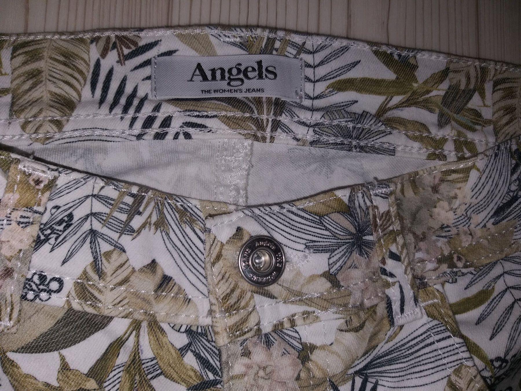 Angels Jeans: Jeans ANGELS    Taille / Grosse S ........ – Usato da Cossonay-ville venduto da Super-Price-Quality 2
