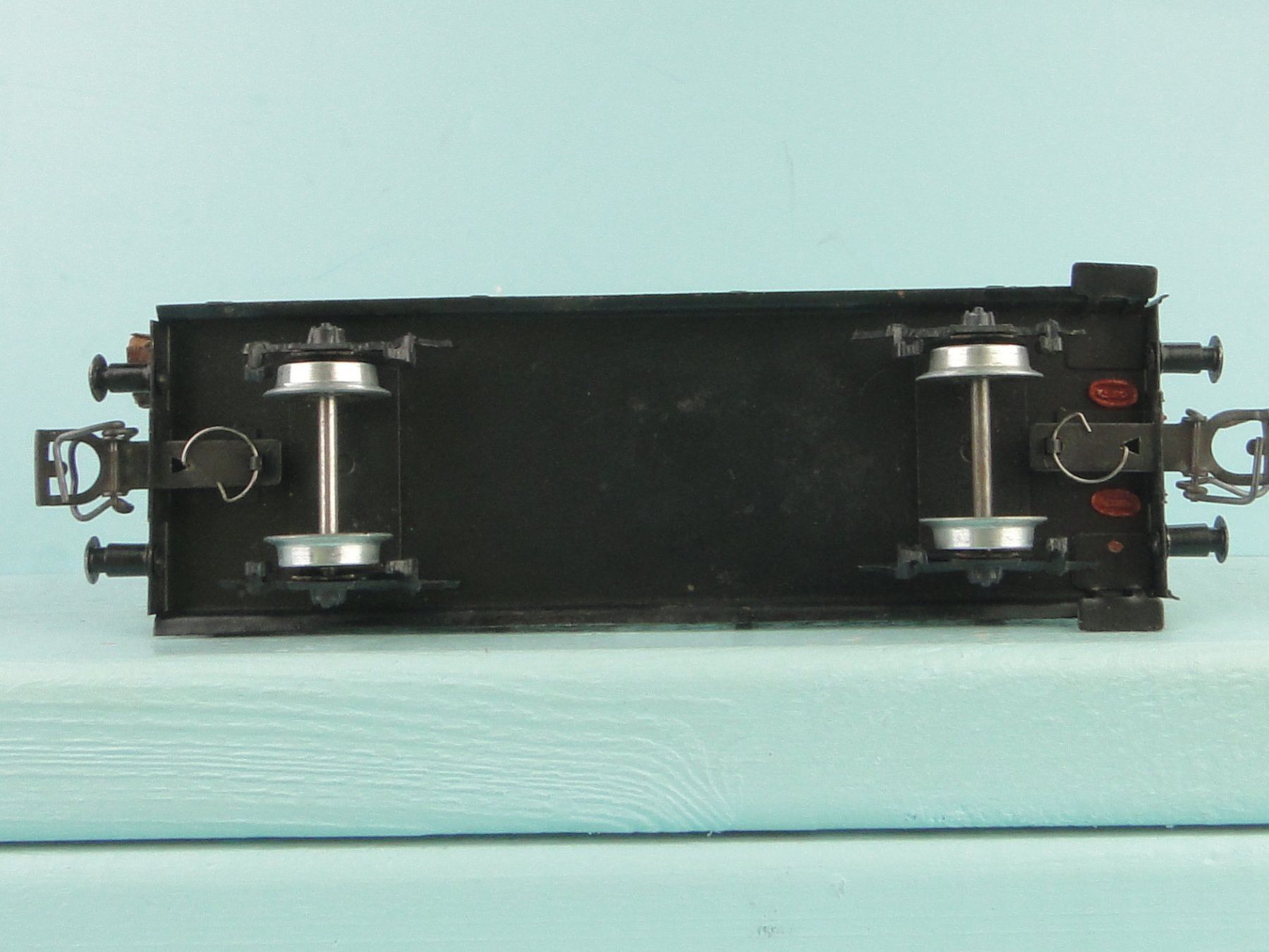 Märklin Modellini di ferrovie: Märklin/Eigenbau Flachwagen mit Holz beladen – Usato da Bülach venduto da cann11 2