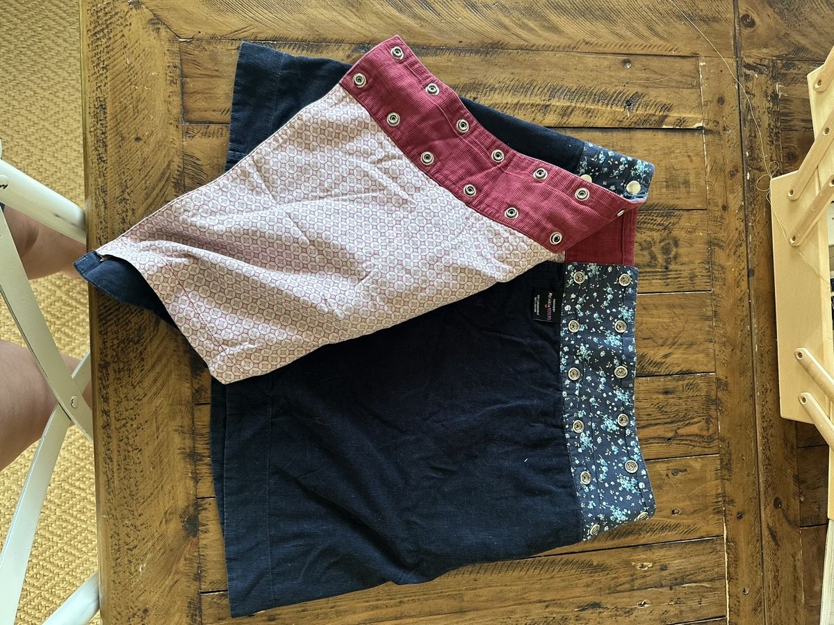 Moshiki Jupes: Wenderock Moschiki Grösse M/L  – D'occasion à Vinelz par Sanela-B 4