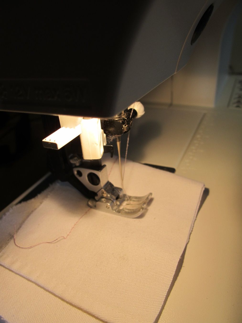 Pfaff Macchine da cucire: Nähmaschine Pfaff Expression 2034 – Usato da Glarus venduto da Toni-Glarus 5
