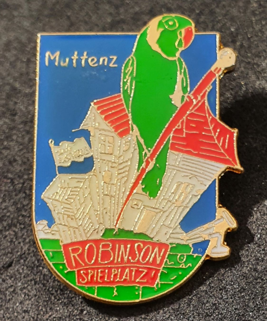 Libri: U219 - Pin Gemeinde Muttenz Robinson Spielplatz – Usato da Reinach BL venduto da Boston-Verkauf 1