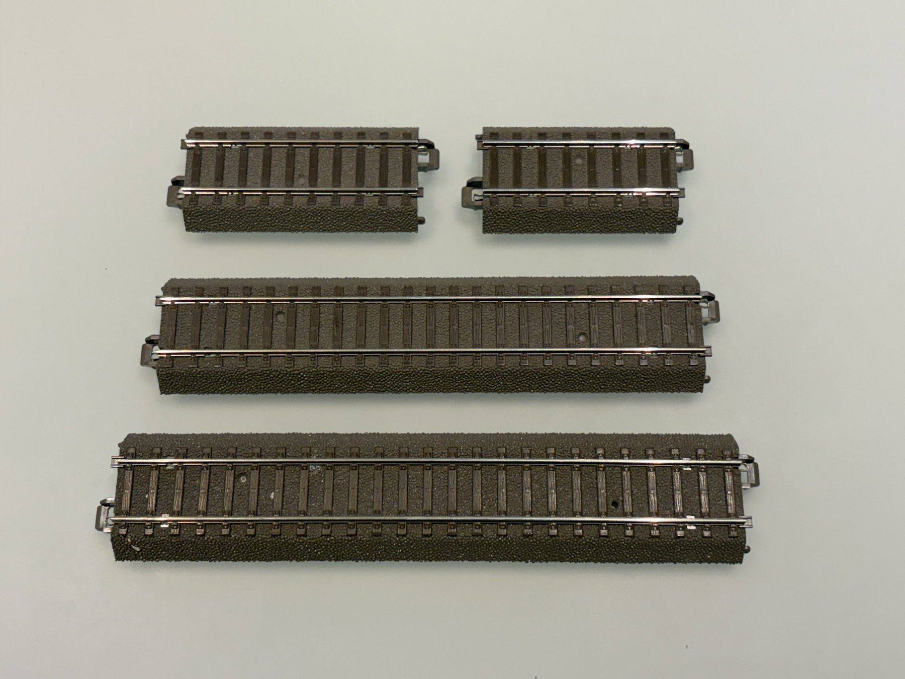 Trix Modellini di ferrovie: Trix C-Gleis, ca. 150 Stück – Usato da Ossingen venduto da Toolman