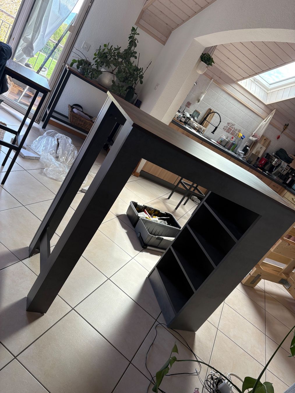 Allestimento di negozi e stand fieristici: Meuble "bar" avec rangements ouverts – Usato da Les Monts-de-Pully venduto da scorbaz