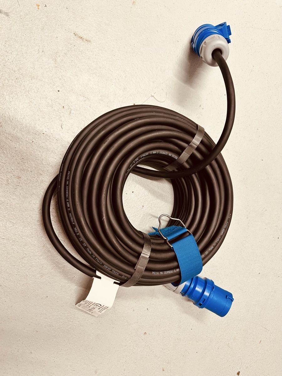 Kabel: Kabelrolle /Camping 25 m – Neu und originalverpackt aus Küsnacht ZH von Haurie