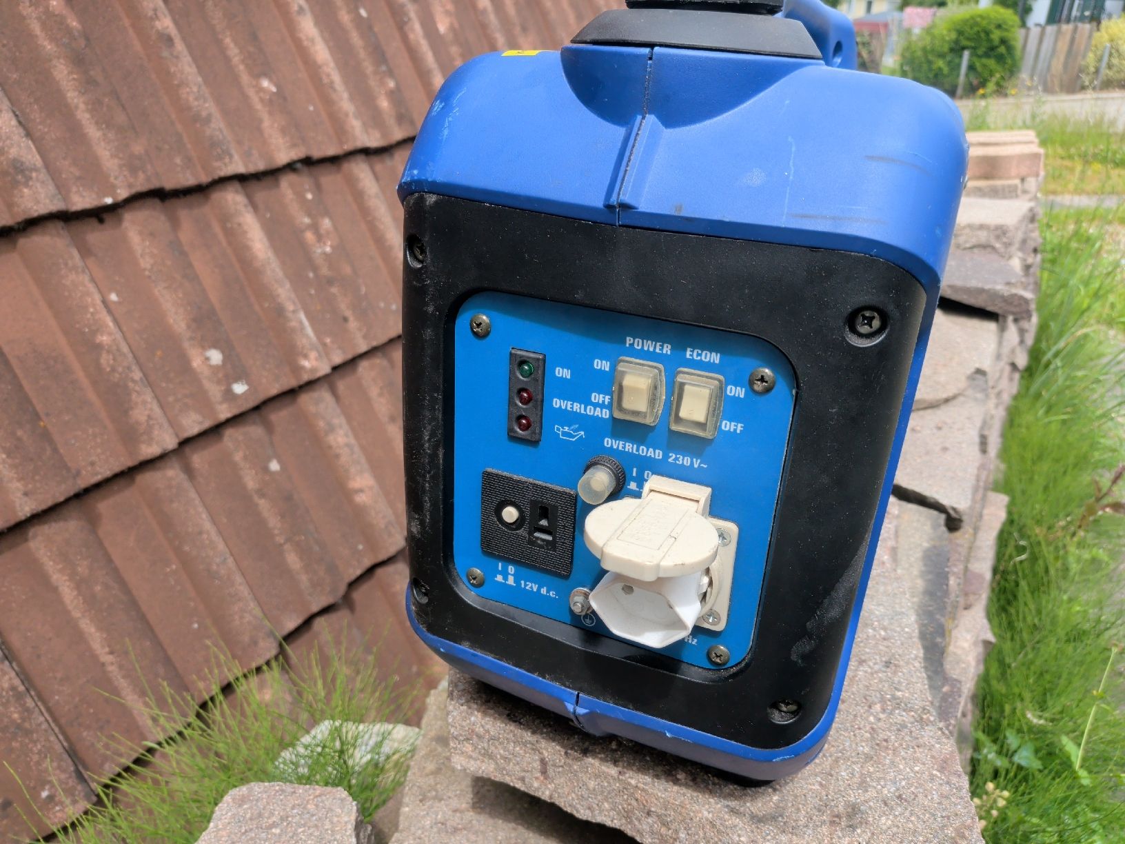 Stromgeneratoren: Defekter Kompakter Generator  – Defekt aus Tägerschen von Andy238 1
