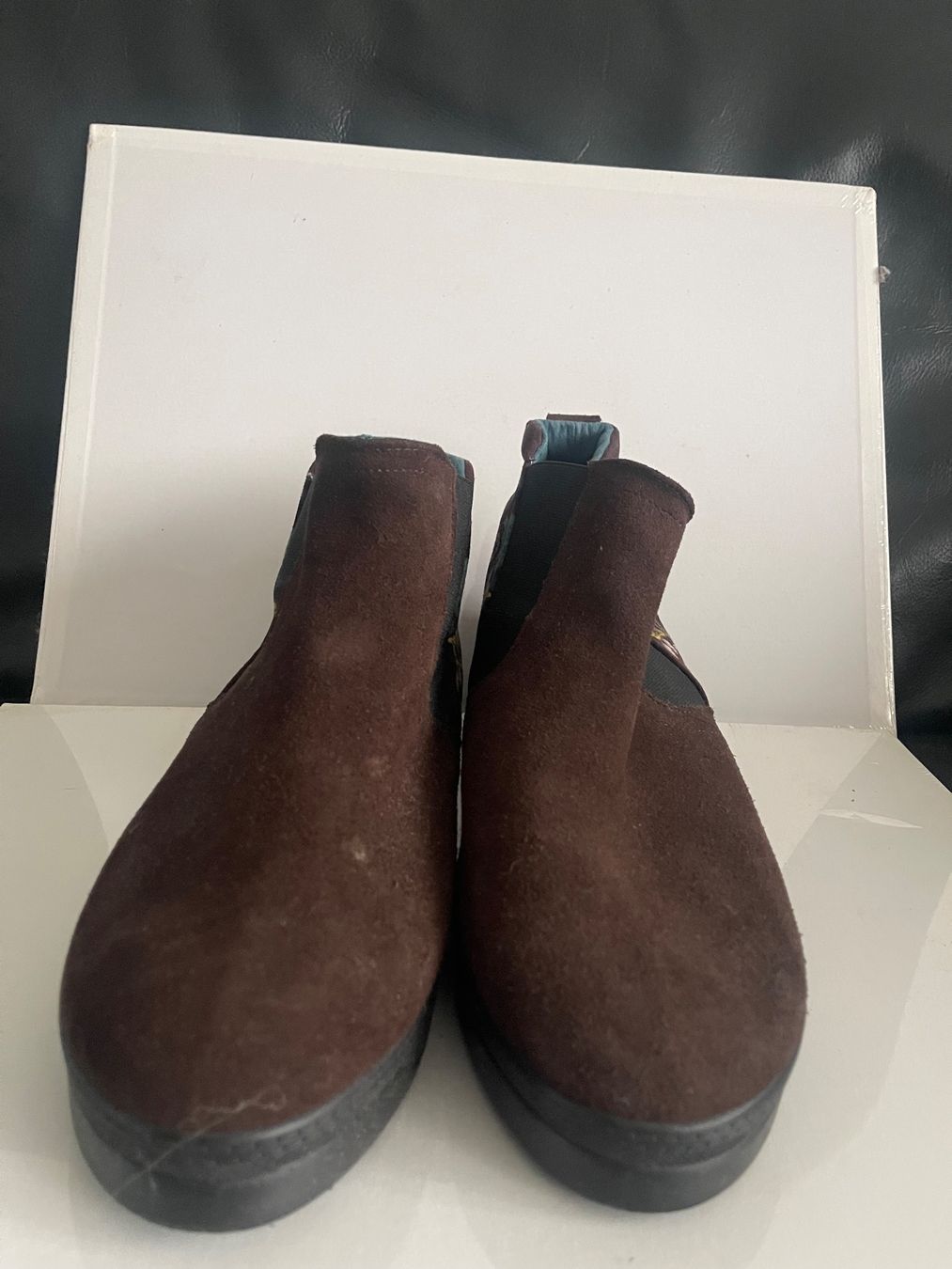 Desigual Damenschuhe: Desigual Wildleder Stiefelette – Neu (gemäss Beschreibung) aus Hinterkappelen von lid_9h7j 1