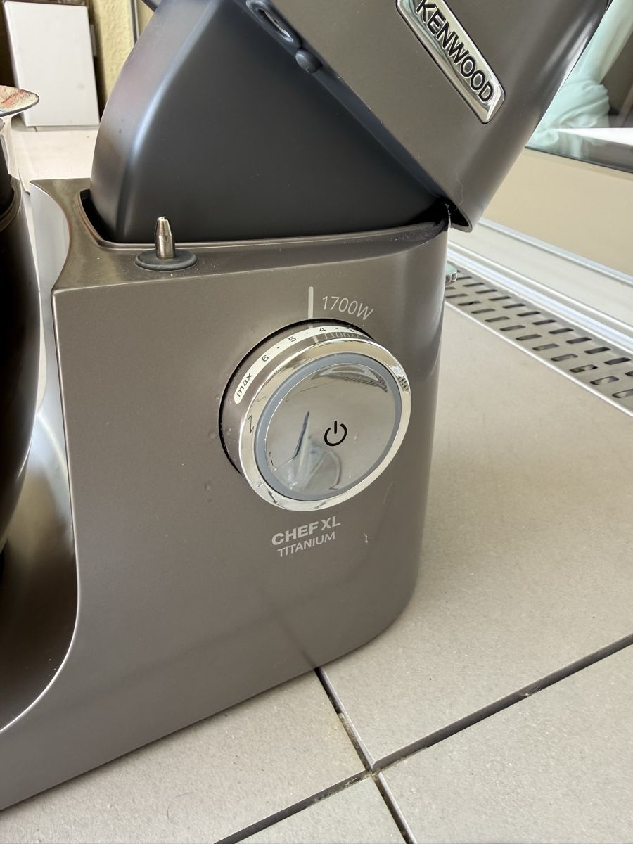Kenwood Elettrodomestici da cucina: KENWOOD CHEF XL TITANIUM – Nuovo (secondo la descrizione) da Zürich venduto da 012_5fr8 3