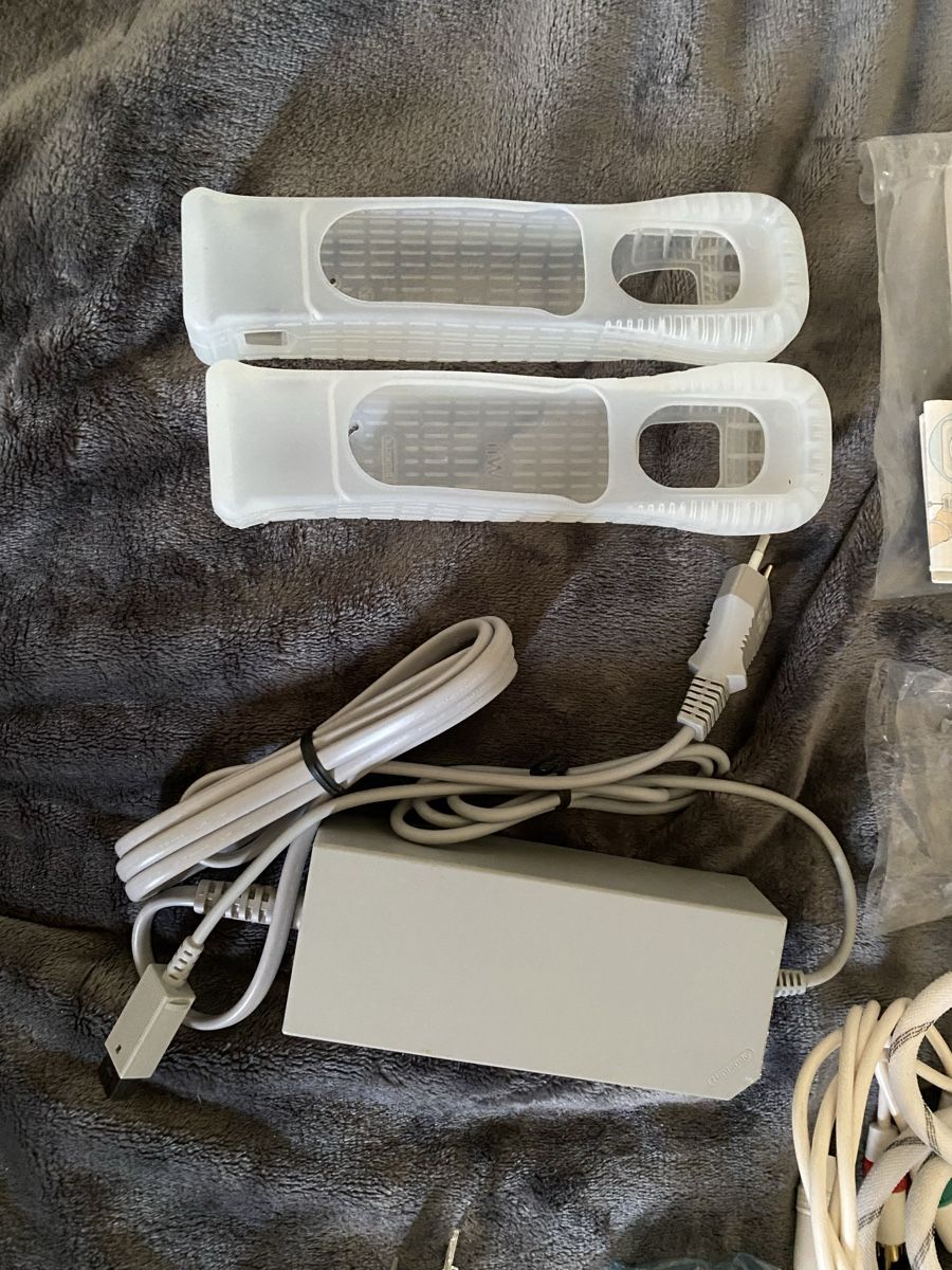 Nintendo Console: Console Nintendo Wii – Usato da Lignières venduto da The_assistant 2
