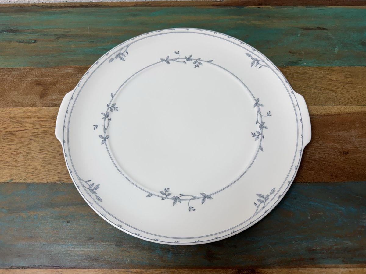 Villeroy & Boch Servierplatten: Villeroy & Boch Filetto Kuchenplatte mit Griffen – Neu (gemäss Beschreibung) aus Balsthal von Narulya