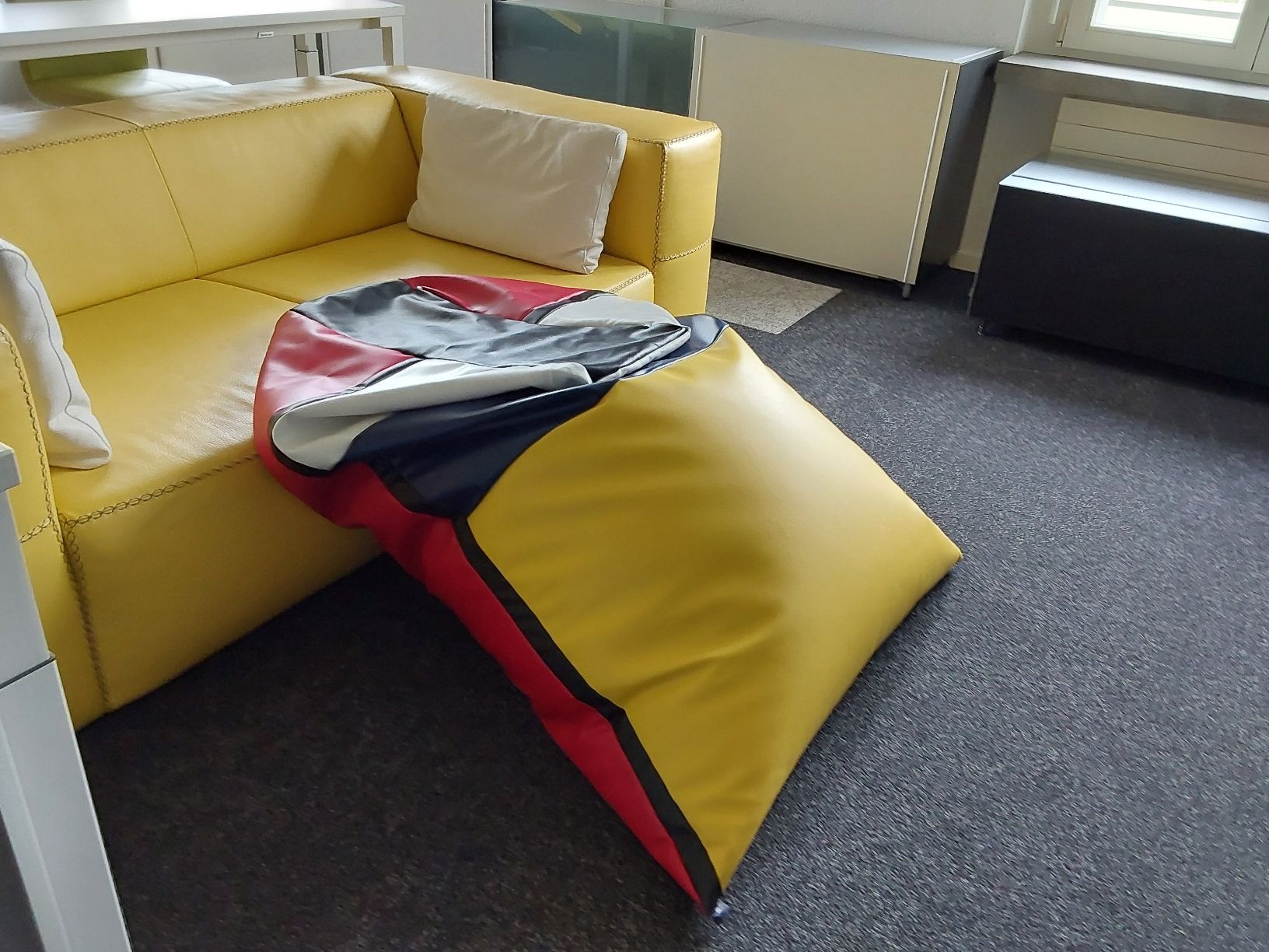 Fauteuils: Sitzsack Mondrian Style – D'occasion à Rupperswil par Geni22 4
