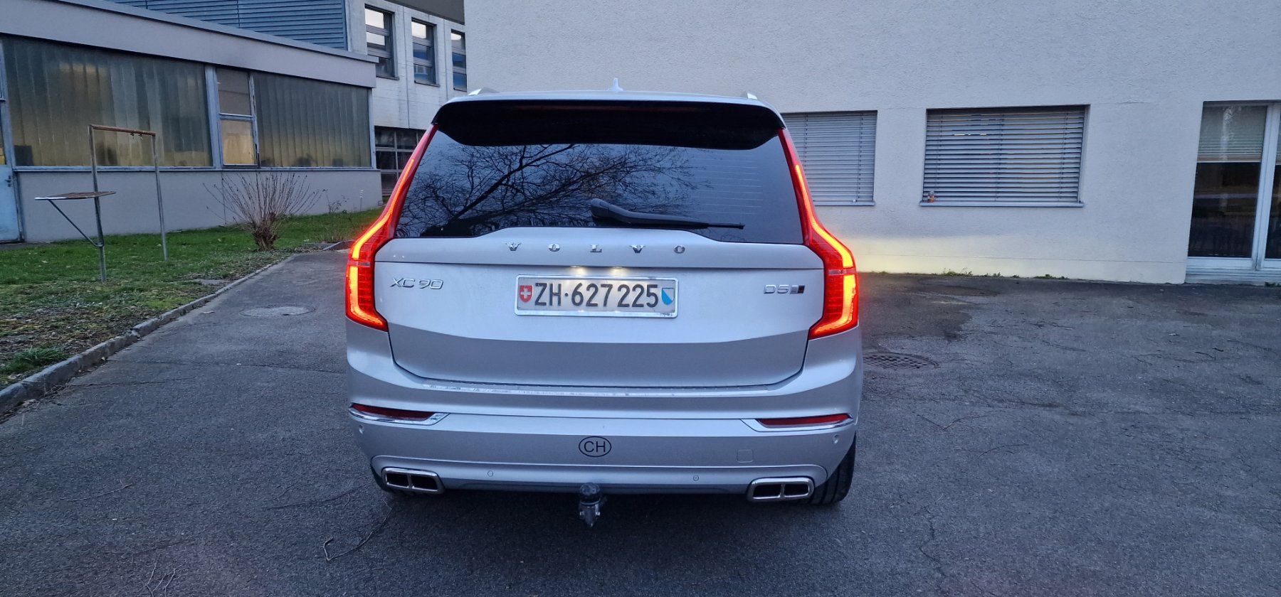 Alle Autoersatzteile: Stoßstange halter volvo xc90 – Gebraucht aus Effretikon von almere 3