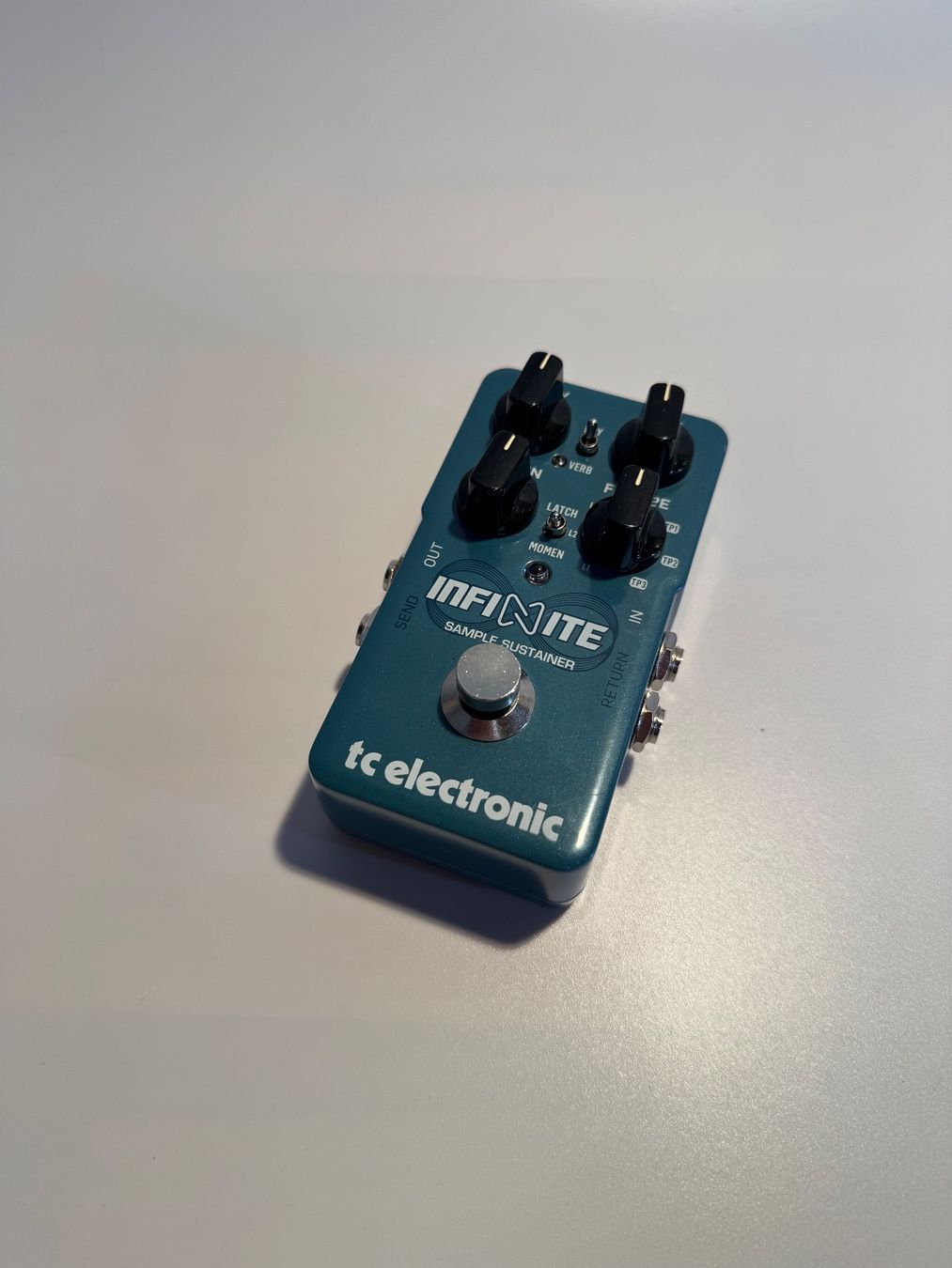 Strumenti musicali: TC Electronic Infinite Sample Sustainer – Effektpedal – Usato da Bern venduto da chrigu3014