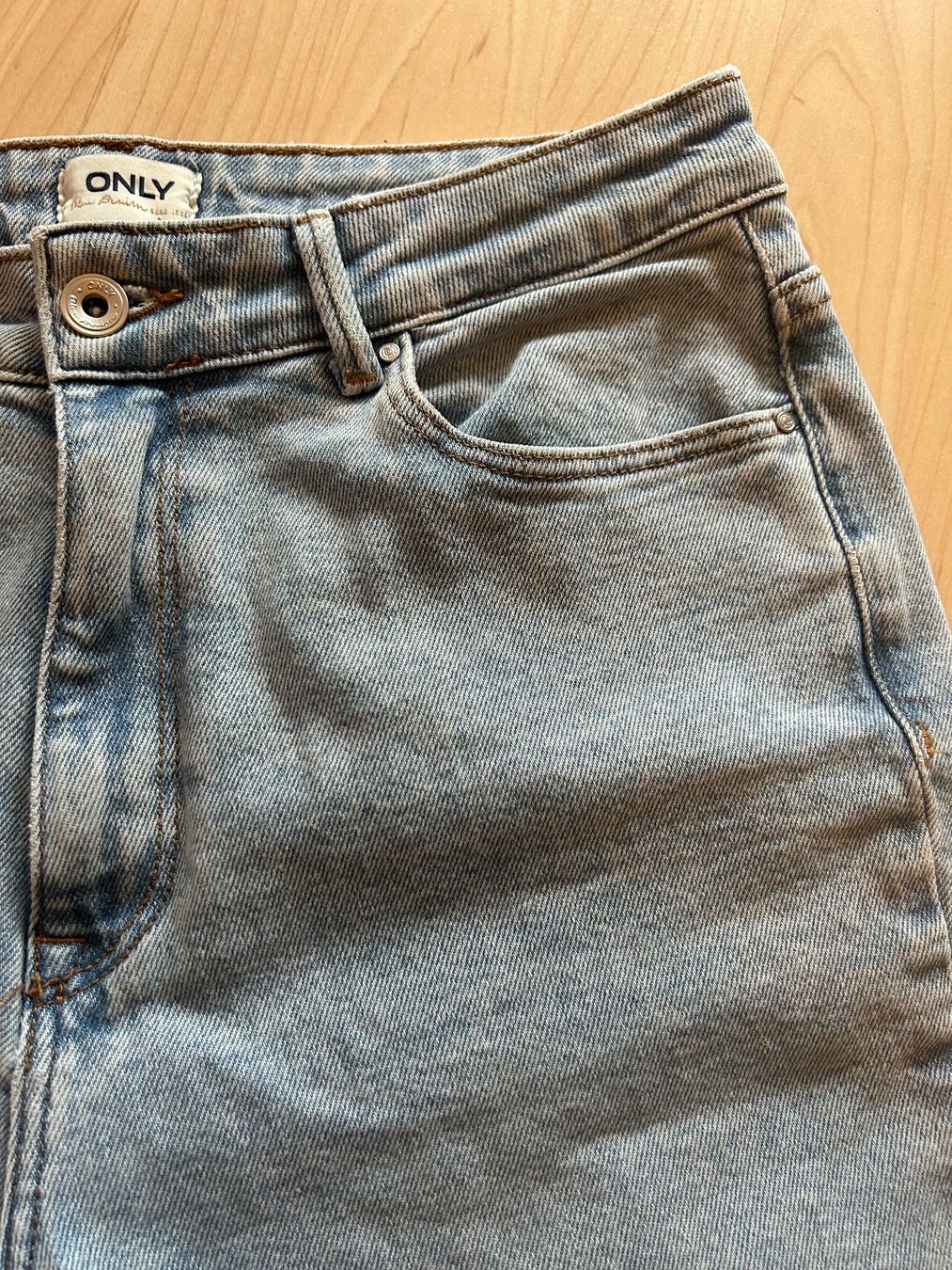 Only Jeans: ONLY Jeans, Grösse 32, hellblau, guter Zustand – Gebraucht aus Zürich von maggi96 3
