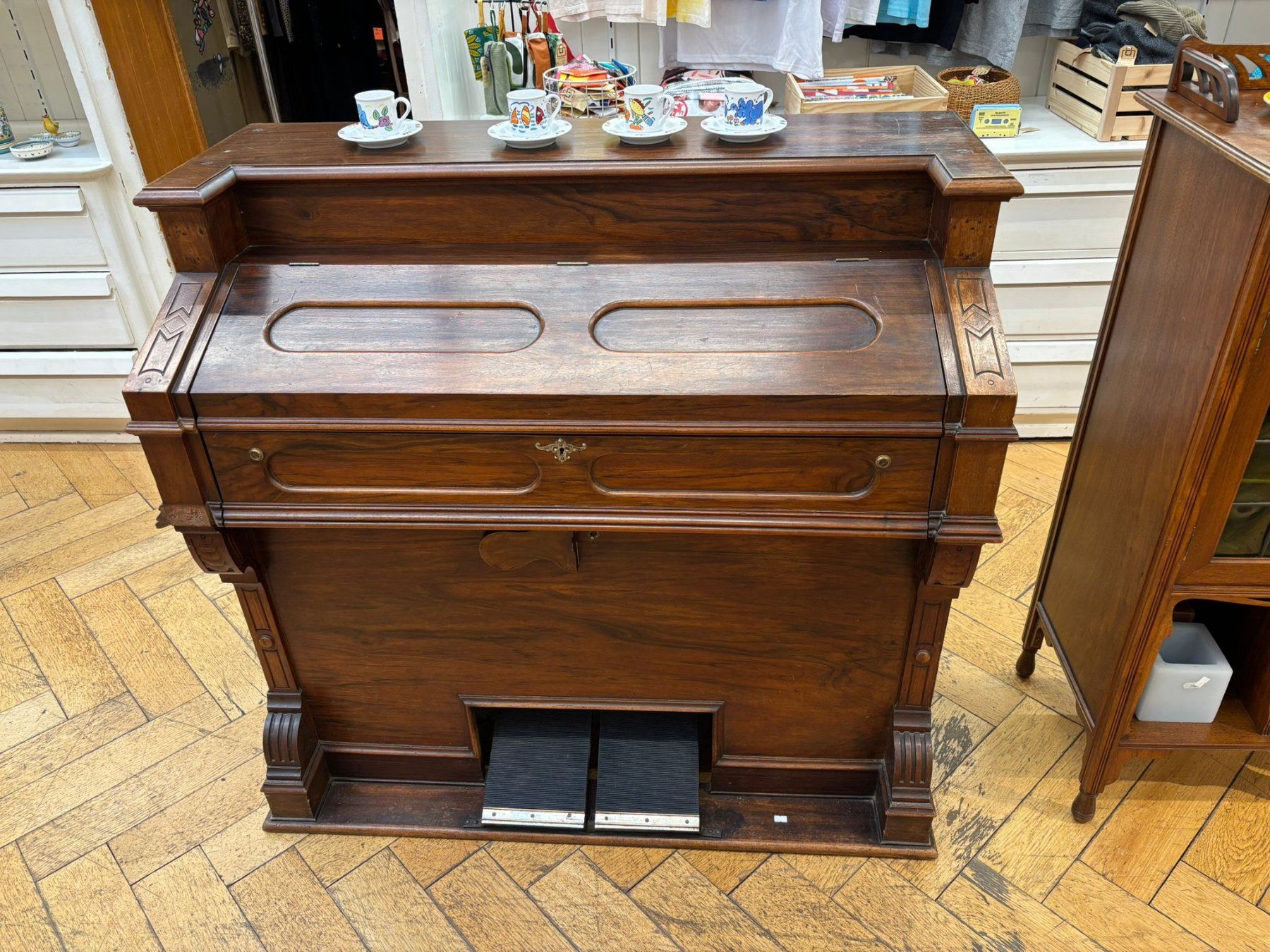 Strumenti musicali: Antikes Orgel, Gut Zustand – Usato da Bern venduto da latrouvaillebern 9