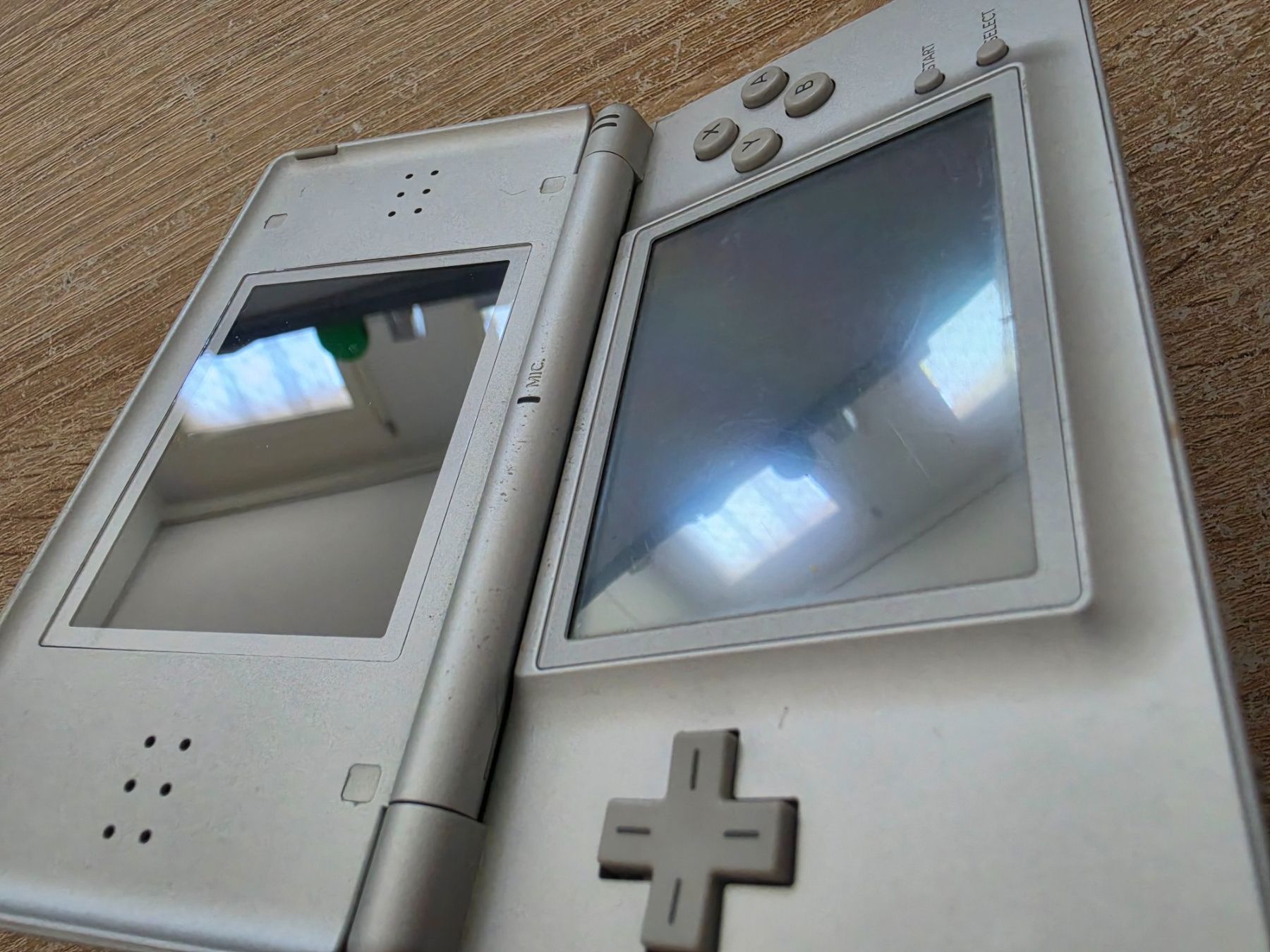Nintendo Console: Nintendo DS lite in silbergrau – Usato da Sempach venduto da Knuckles17 3