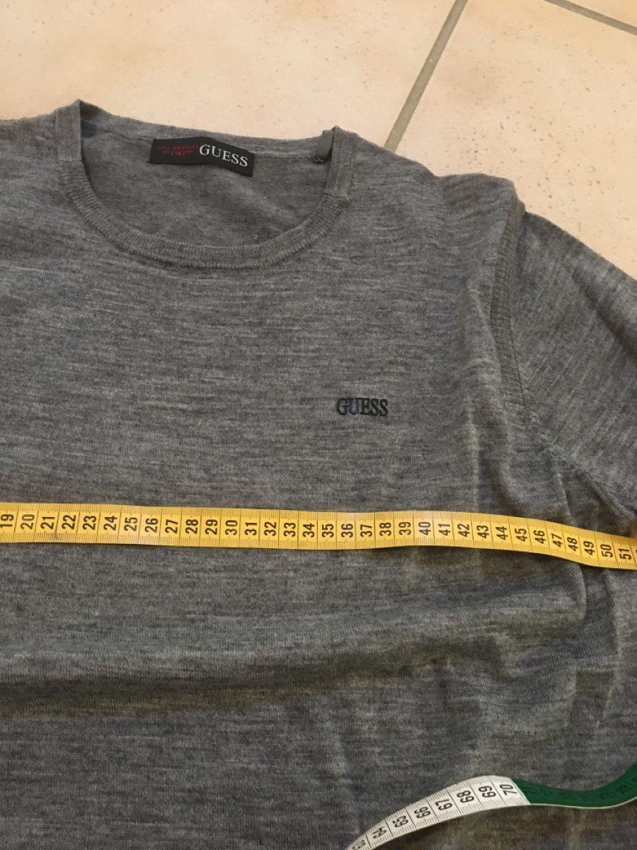 Guess Pullover & Sweatshirts: Pull Guess M – Gebraucht aus Promasens von a2009