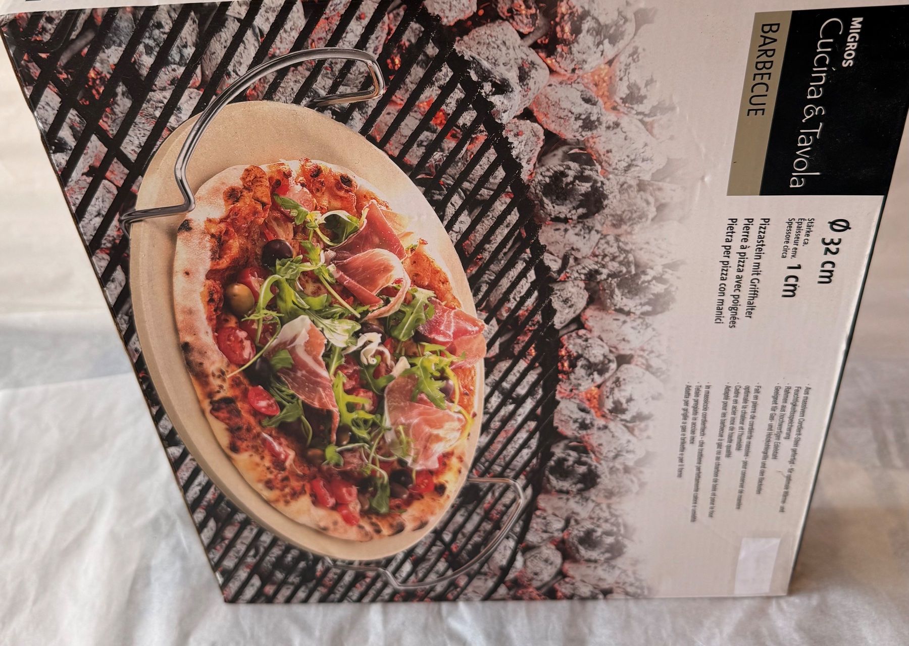 Piatti di portata: Pierre à Pizza avec poignées Neuf – Nuovo e nell'imballaggio originale da Genève venduto da lac_pf6t 6